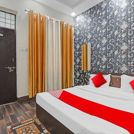 Hotel O New Pacifica Grand Near Phoenix United Лакнау Екстериор снимка