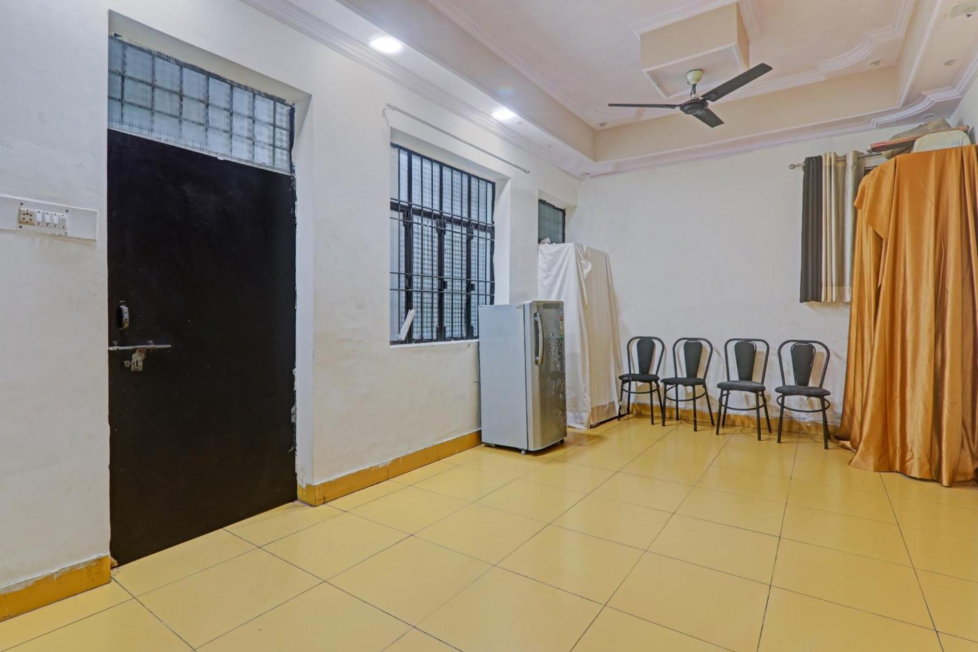 Hotel O New Pacifica Grand Near Phoenix United Лакнау Екстериор снимка